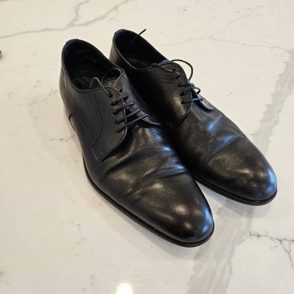 Hugo Boss Black Leather Dress Shoes - Picture 1 of 7